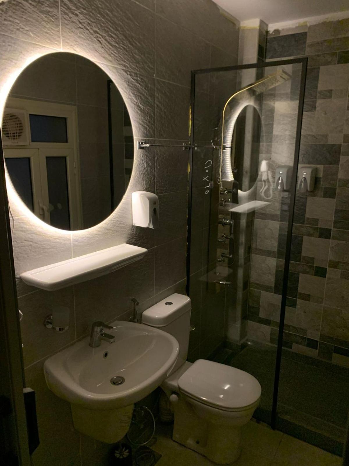 Heaven Hostel ไคโร ภายนอก รูปภาพ