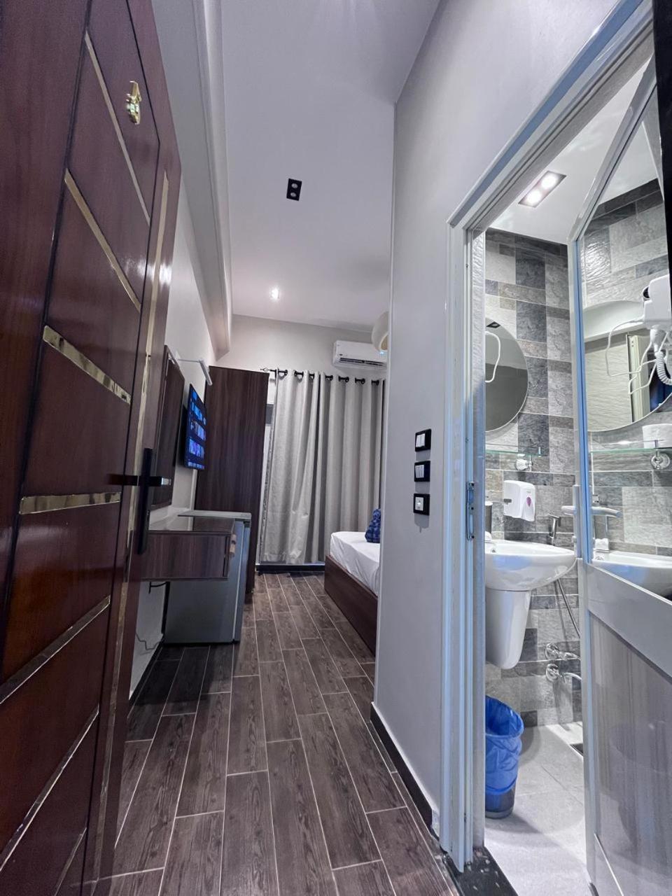 Heaven Hostel ไคโร ภายนอก รูปภาพ
